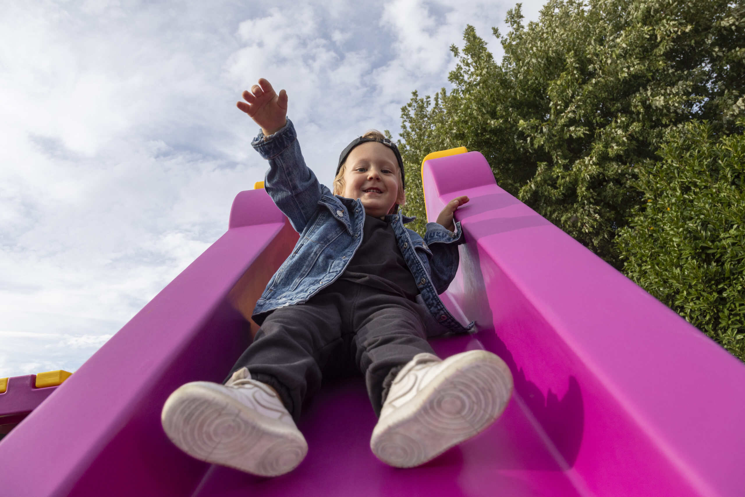 Giochi didattici per bambini - classe che gioca con abaco